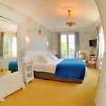 Chateau De La Marjolaine 3*