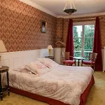 Hotel Logis & Restaurant Chateau De La Marjolaine 3*