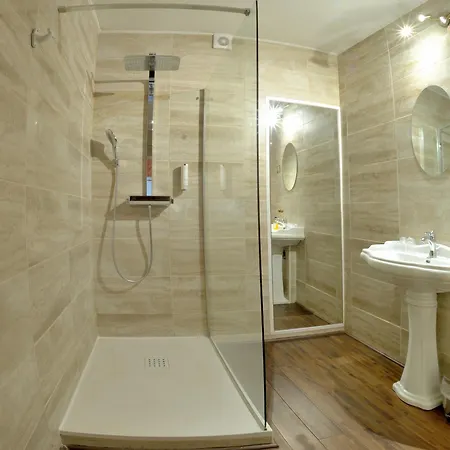 Chateau De La Marjolaine Hotel 3*