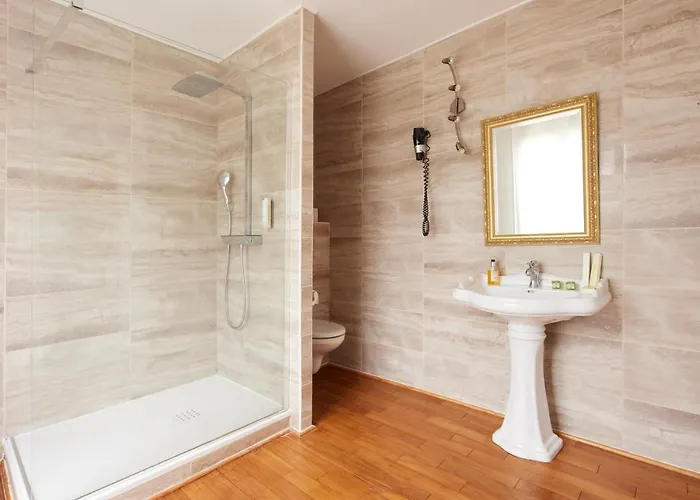 Chateau De La Marjolaine Hotel 3*