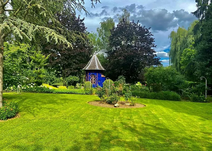 Chateau De La Marjolaine Hotel